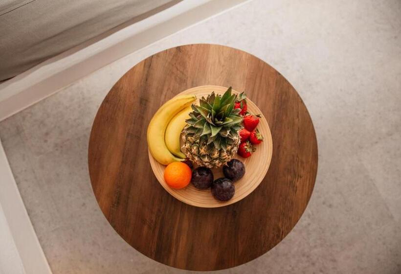 Pokój Czteroosobowy Superior, Antonia Studios