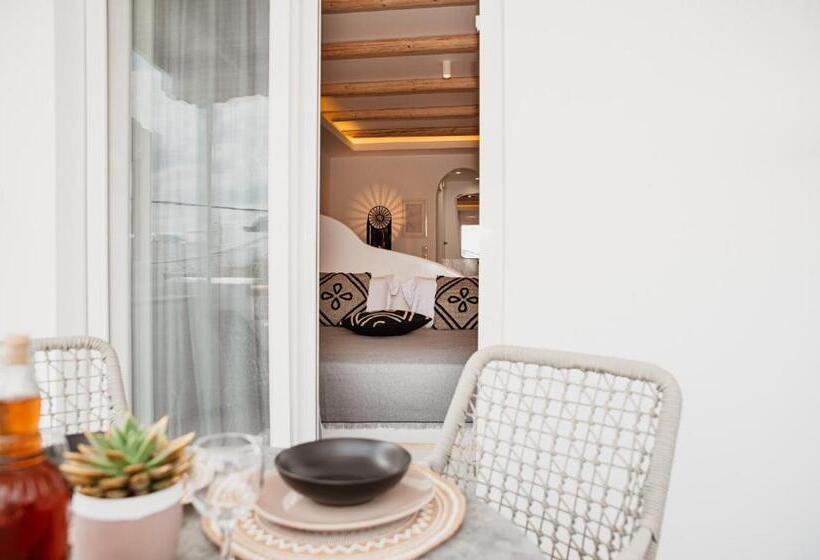 Pokój Czteroosobowy Superior, Antonia Studios