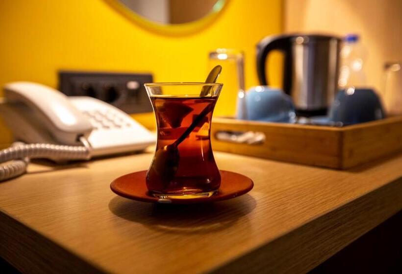 آپارتمان 1 خوابه, 4 Llulla