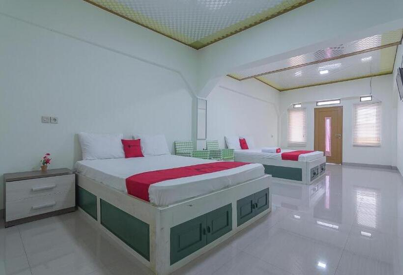Семейный Номер, Reddoorz Resort Syariah @ Batu Apung Purwakarta