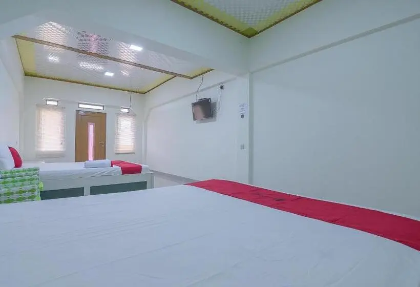 ファミリールーム, Reddoorz Resort Syariah @ Batu Apung Purwakarta