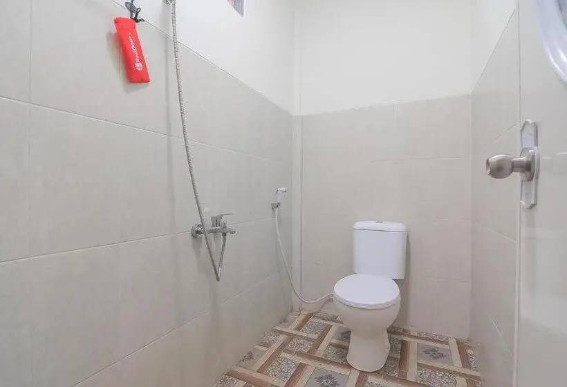 エコノミールーム, Reddoorz Resort Syariah @ Batu Apung Purwakarta