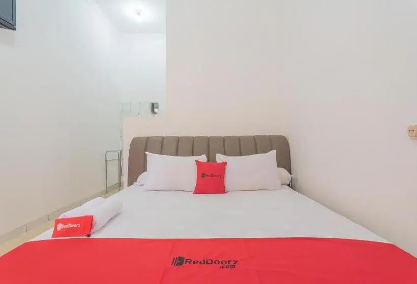 エコノミールーム, Reddoorz Resort Syariah @ Batu Apung Purwakarta