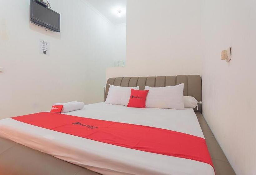 Номер Economy, Reddoorz Resort Syariah @ Batu Apung Purwakarta