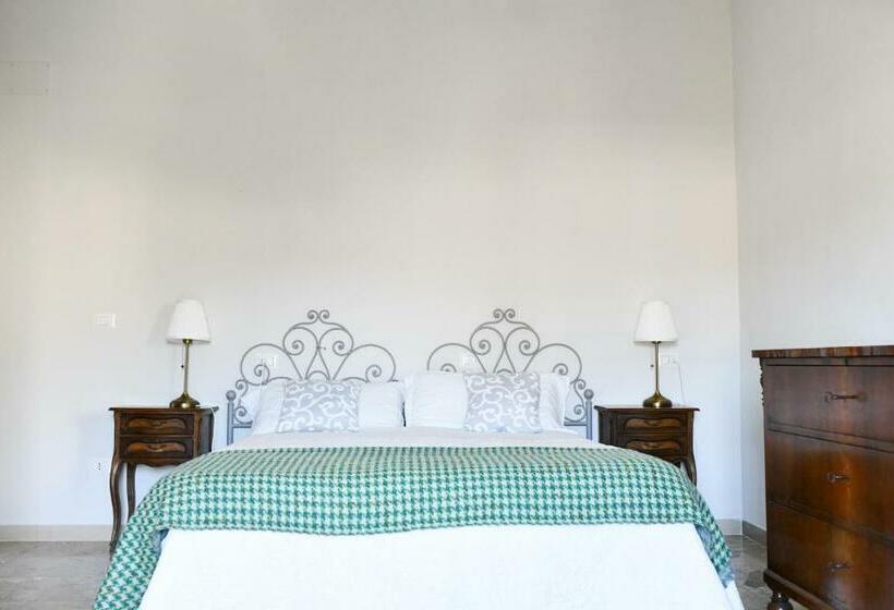 غرفة قياسية مطلة على الجبل, B&b Porta Romana Language And Art