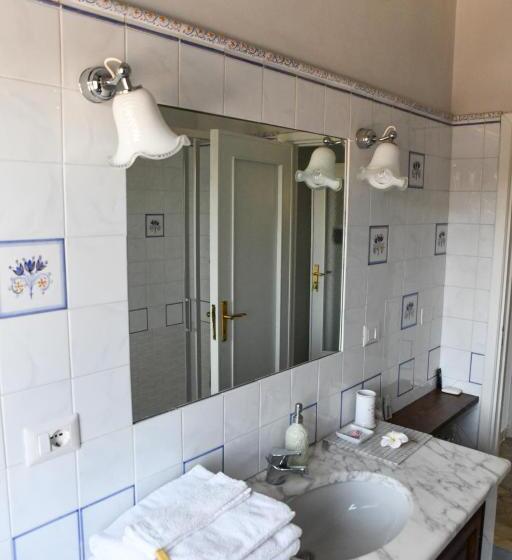 غرفة قياسية ذات إطلالة بانورامية, B&b Porta Romana Language And Art