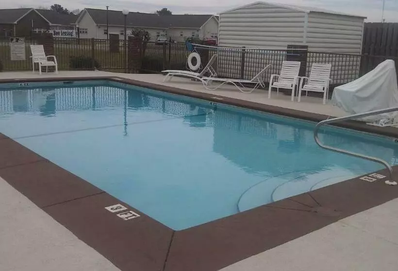 キングサイズベッドのスタンダードルーム, Guesthouse Inn Dothan