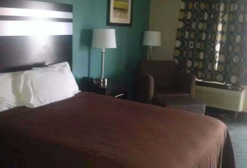 キングサイズベッドのスタンダードルーム, Guesthouse Inn Dothan