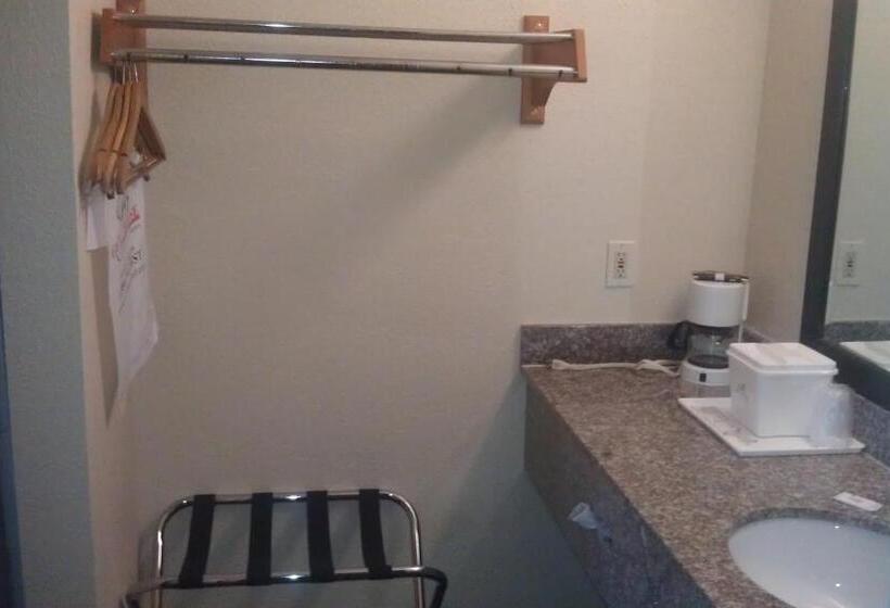 اتاق استاندارد با تخت بزرگ, Guesthouse Inn Dothan