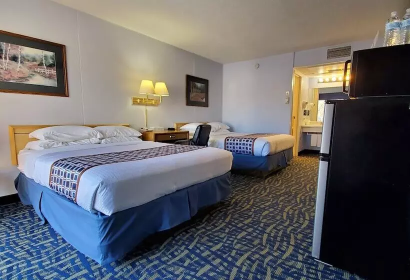 اتاق استاندارد با 2 تخت دوبل, Hospitality Inn