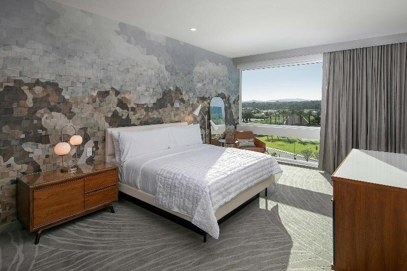 جناح سرير كينج, Le Méridien Pasadena Arcadia