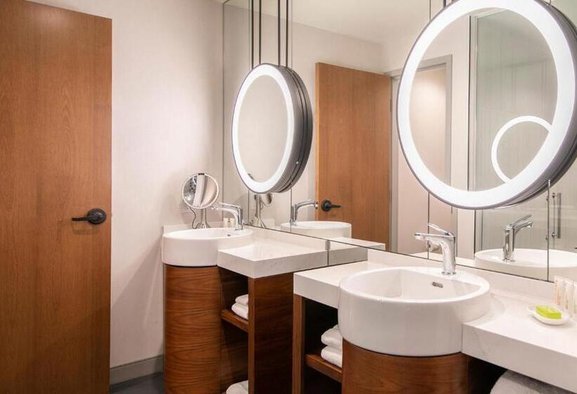 غرفة إدارية سرير كينج, Le Méridien Pasadena Arcadia