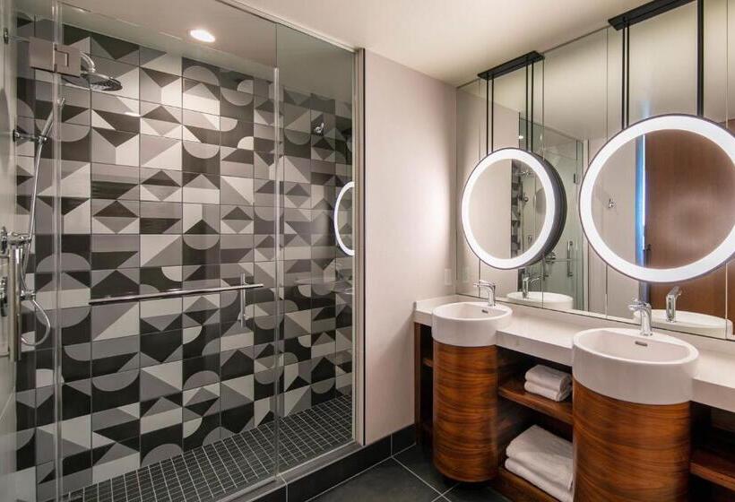 جناح سرير كينج, Le Méridien Pasadena Arcadia