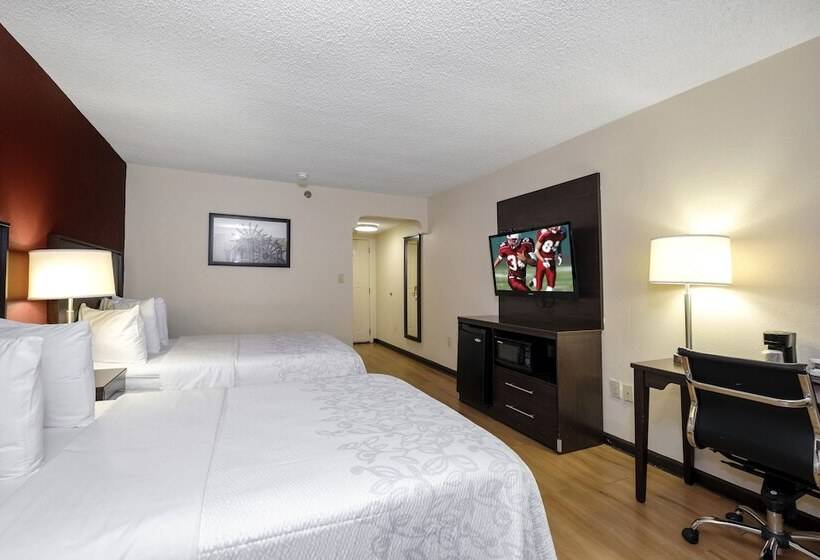Номер Deluxe, Red Roof Inn Plus+ & Suites Opelika