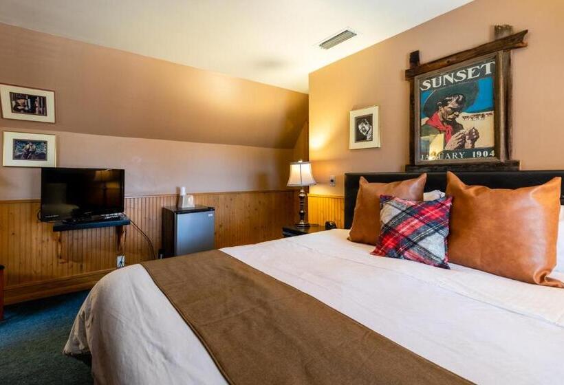 キングサイズベッドのスタンダードルーム, Saddleback Inn At Lake Arrowhead