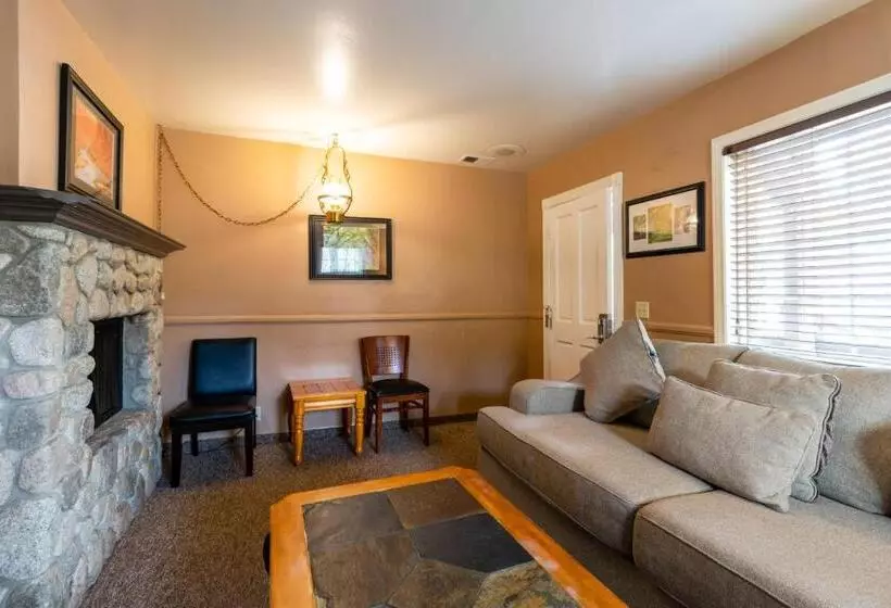سوئیت با تخت بزرگ, Saddleback Inn At Lake Arrowhead