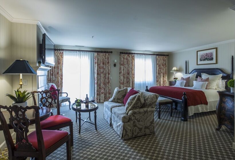 Номер Deluxe Кровать Кинг, Saybrook Point Resort & Marina
