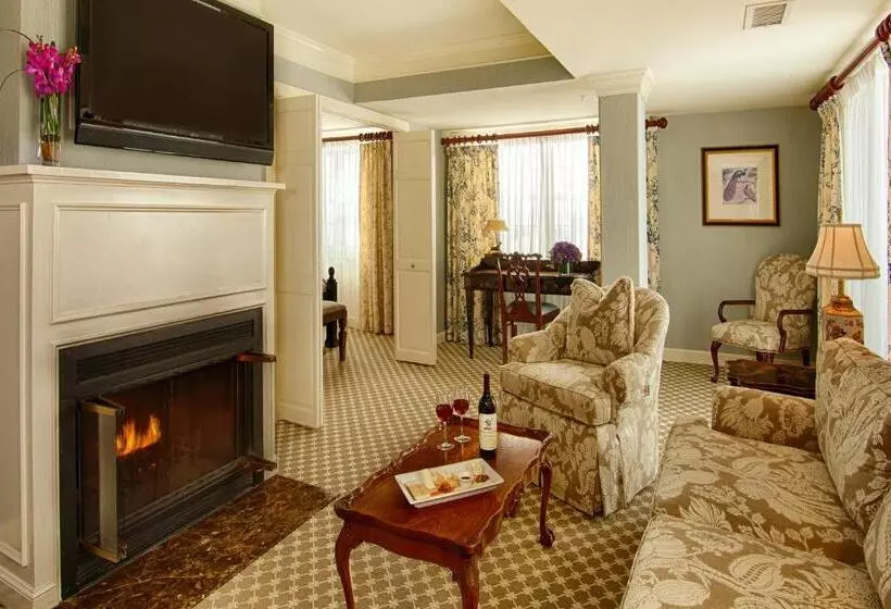 Sviitti, Saybrook Point Resort & Marina