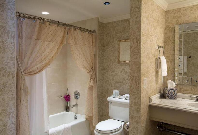 غرفة ديلوكس سرير كينج, Saybrook Point Resort & Marina