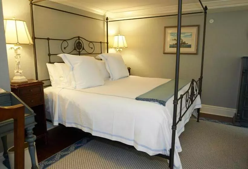 Superior-huone King-vuode, Saybrook Point Resort & Marina
