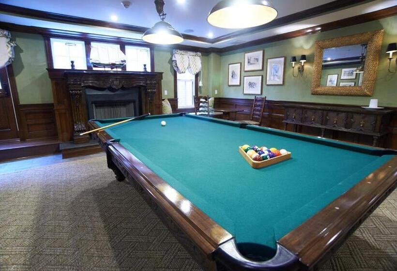 جناح جونيور مزوَّد بشرفة, Saybrook Point Resort & Marina