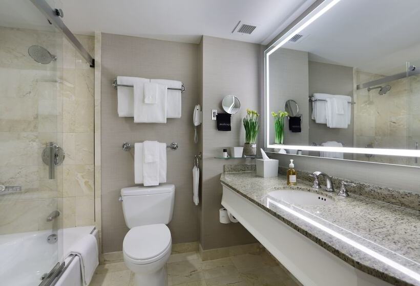 デラックスルーム, Seaport Hotel® Boston