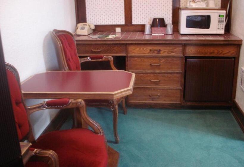 Standart Oda, Sequim West Inn