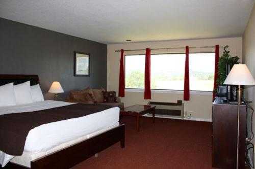 스탠다드 룸 킹사이즈 침대, Shenandoah Inn, Major Credit Cards Required For Check In