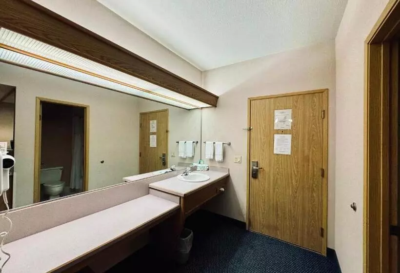 スタンダードルーム, The Tillamook Inn