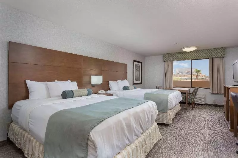 スタンダードルーム, Shilo Inn Hotel & Suites   Yuma