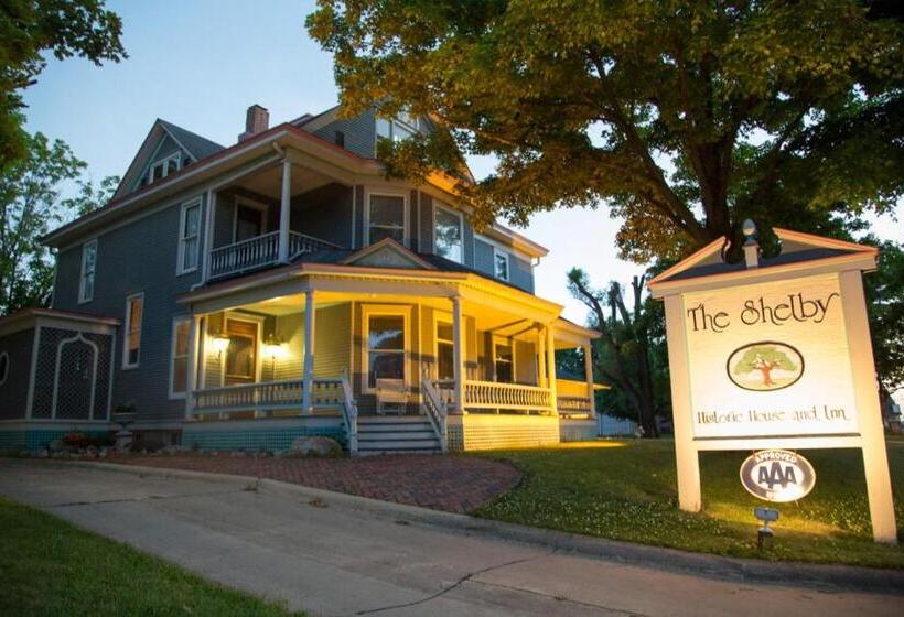 带2个双人床的标准工作室, The Shelby Inn