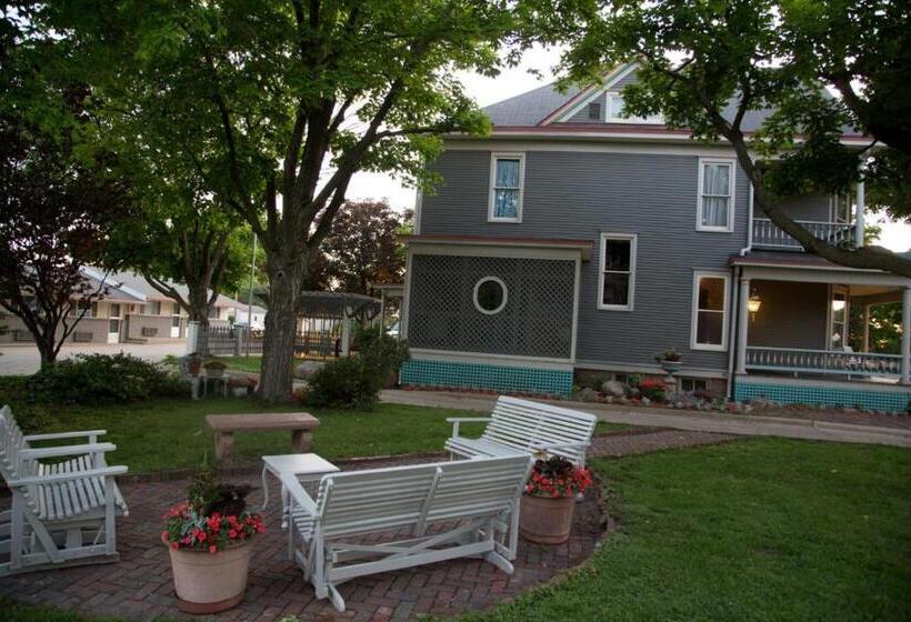 غرفة قياسية سرير كينج, The Shelby Inn