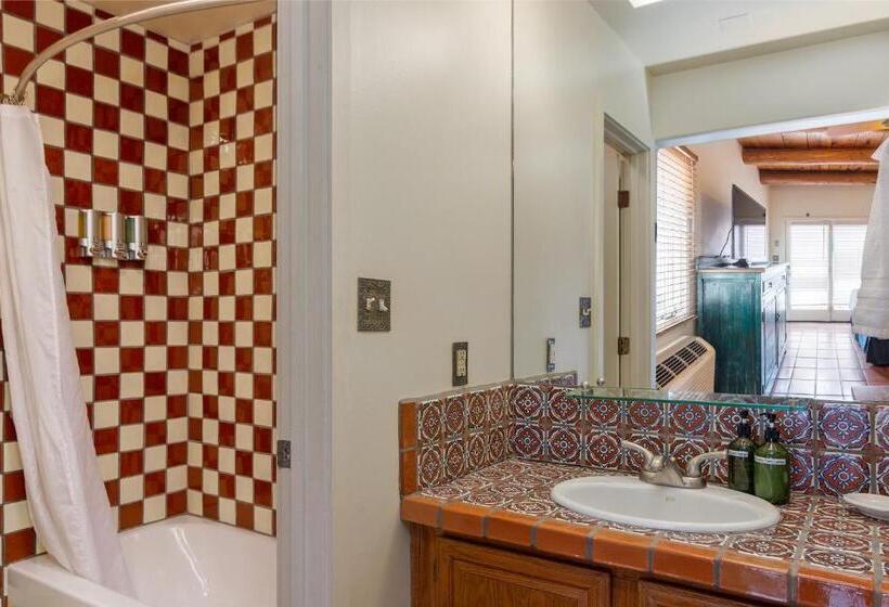 スタンダードインサイドビュールーム, Santa Fe Motel & Inn