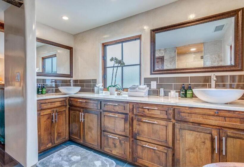 带2个卧室的别墅, Santa Fe Motel & Inn