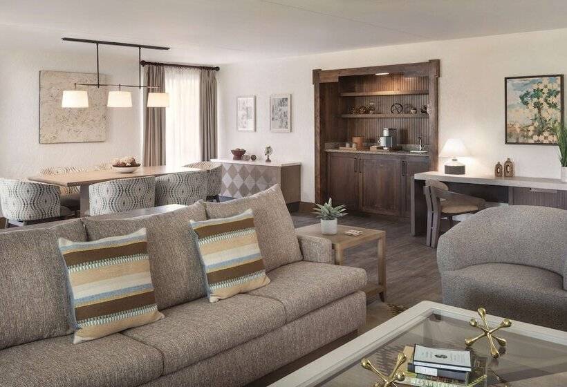 Президентский Люкс, The Scottsdale Resort & Spa, Curio Collection By Hilton