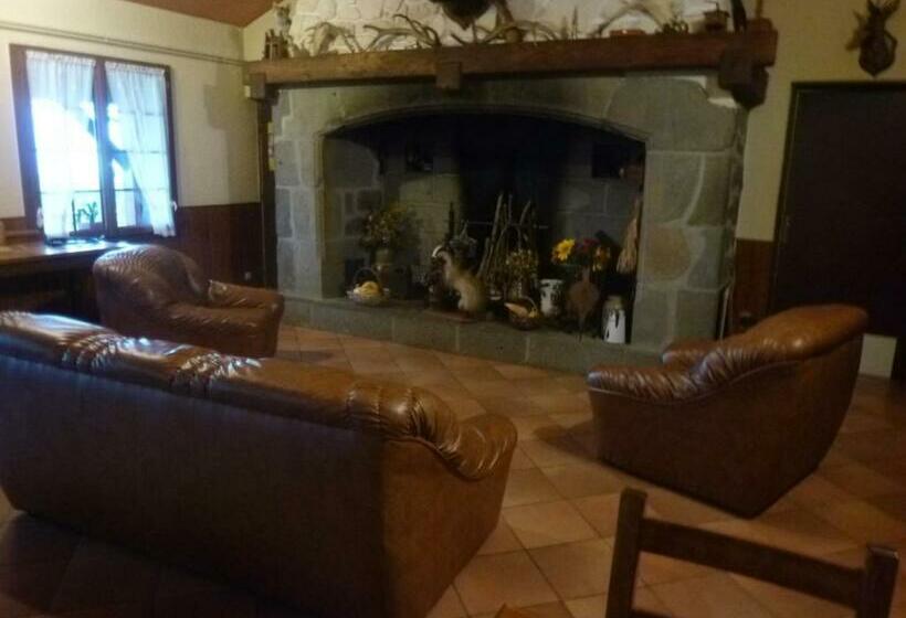 Четырехместный Номер Стандарт, Auberge Les Volpilières