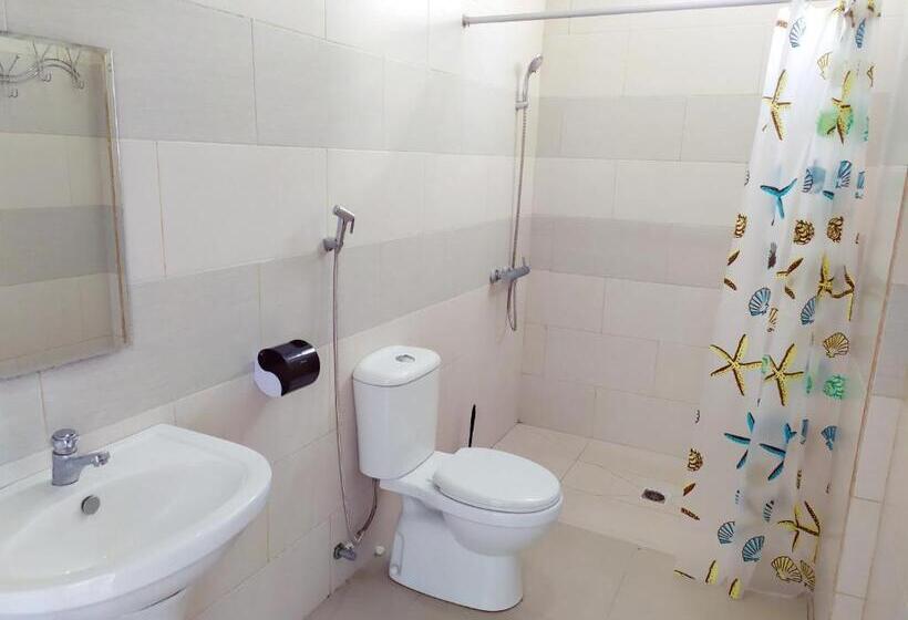 带阳台的三人标准间, Sea Star Bali