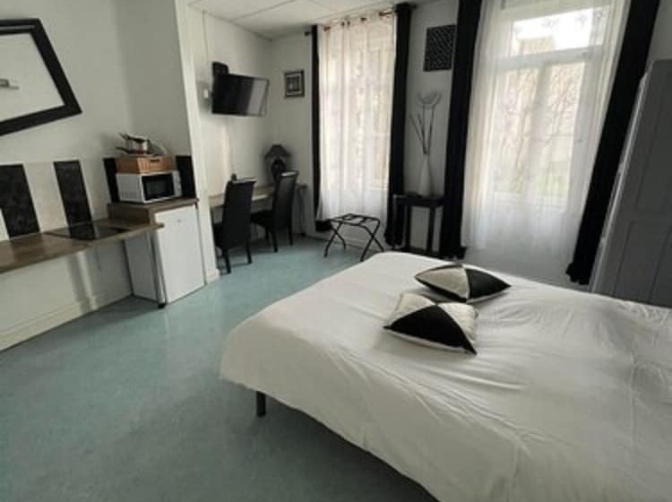 Студия Стандарт, Hôtel Les Jardins Dunkerque Center