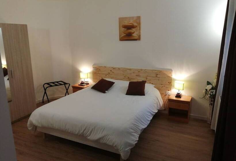 סטודיו משפחתי, Hôtel Les Jardins Dunkerque Center