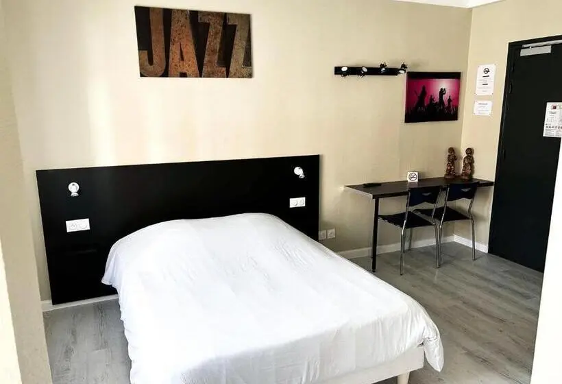 スタンダードスタジオ, Hôtel Les Jardins Dunkerque Center