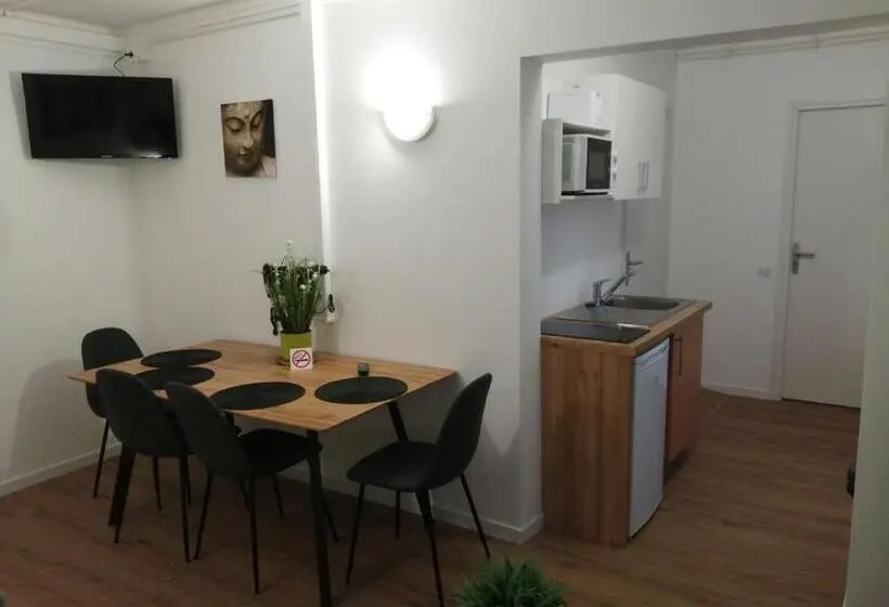 ファミリーステューディオ, Hôtel Les Jardins Dunkerque Center