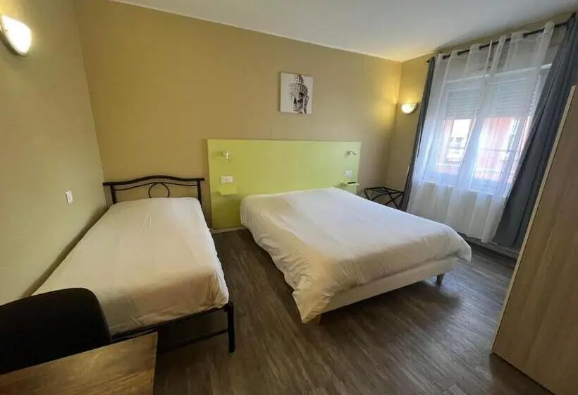 庭の見えるスタンダードトリプルルーム, Hôtel Les Jardins Dunkerque Center