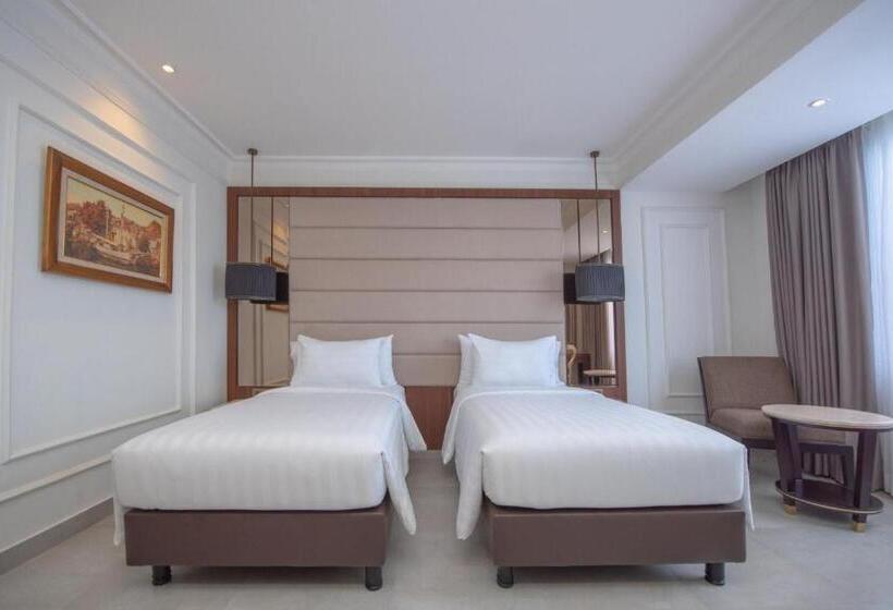 اتاق سوپریور, Mahkota Hotel Singkawang