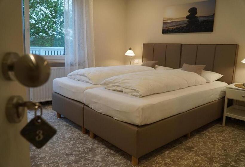 バルコニー付きスタンダードルーム, Mansion