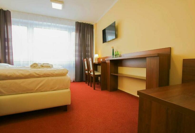 غرفة ديلوكس, Sill