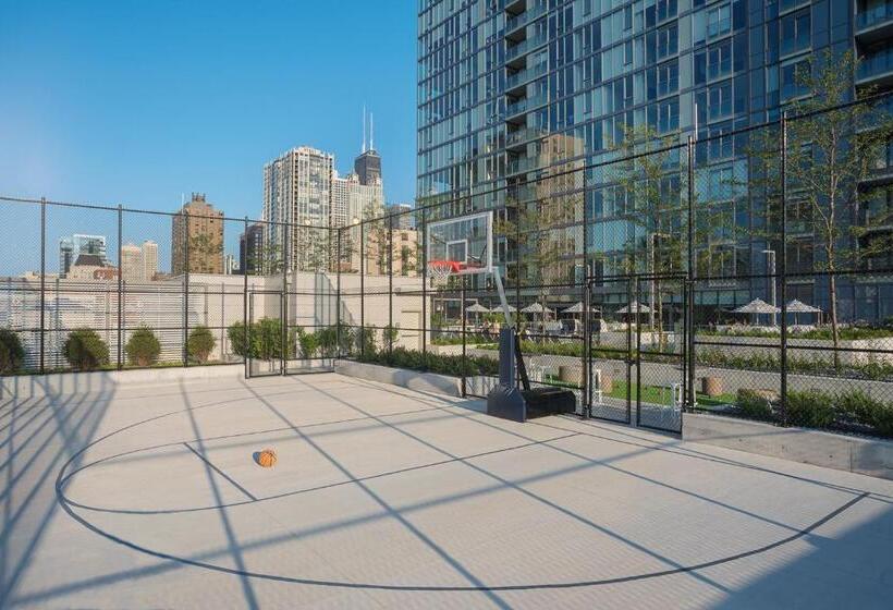 סוויטת אקזקיוטיב 2 חדרים, Level Chicago  Old Town