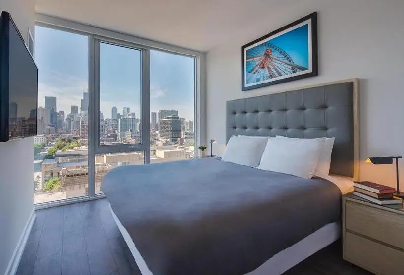 سوئیت مدیریتی 2 خوابه, Level Chicago  Old Town