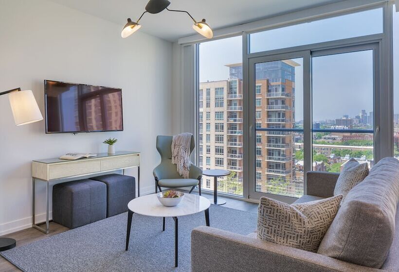 סוויטת אקזקיוטיב 2 חדרים, Level Chicago  Old Town