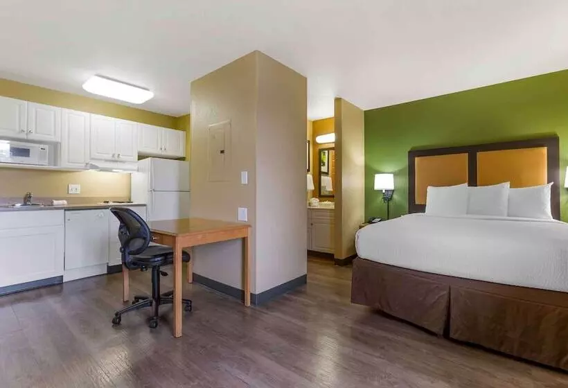 استودیوی لوکس, Extended Stay America Suites Phoenix Scottsdale