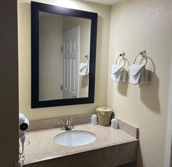 带2个双人床的标准工作室, Greentree Inn Houston Iah Airport